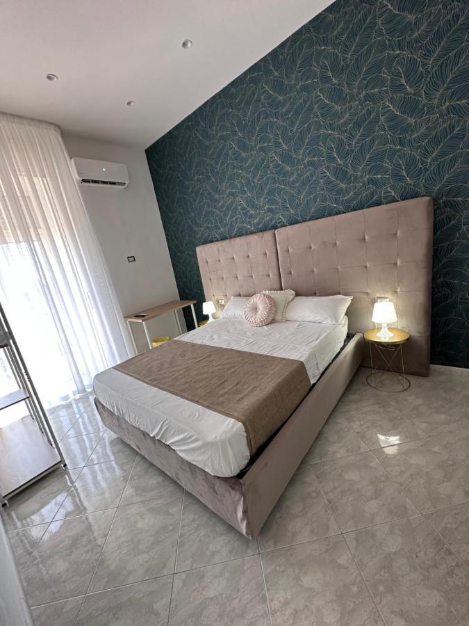 Airport Seaview Rooms Napoli Eksteriør billede